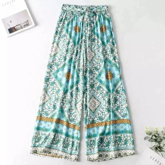 SOLD OUT Boho Floral Gypsy Crop Top & Wide Leg Pant Set - Picture 5 of 10